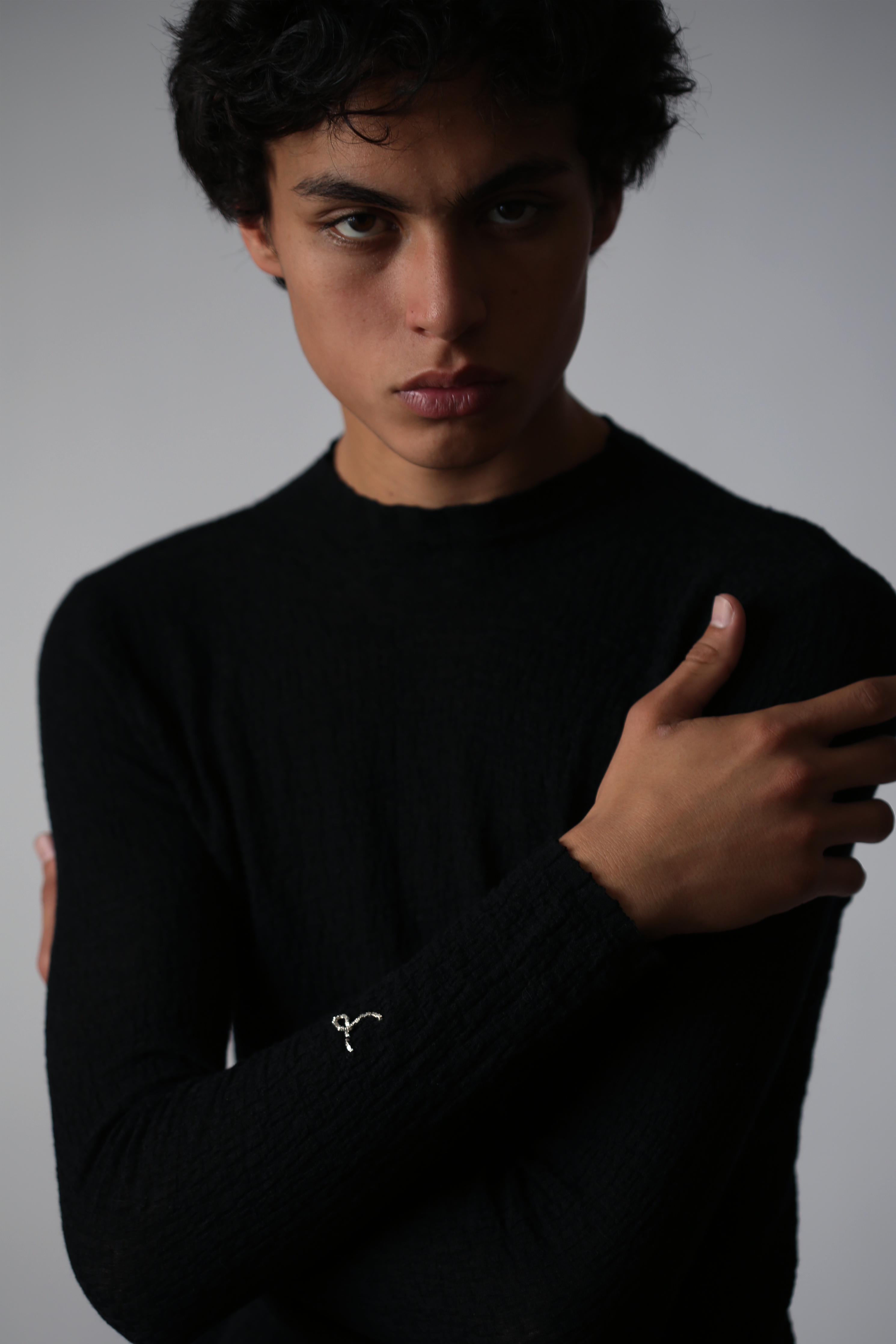 Lightweight wool pullover