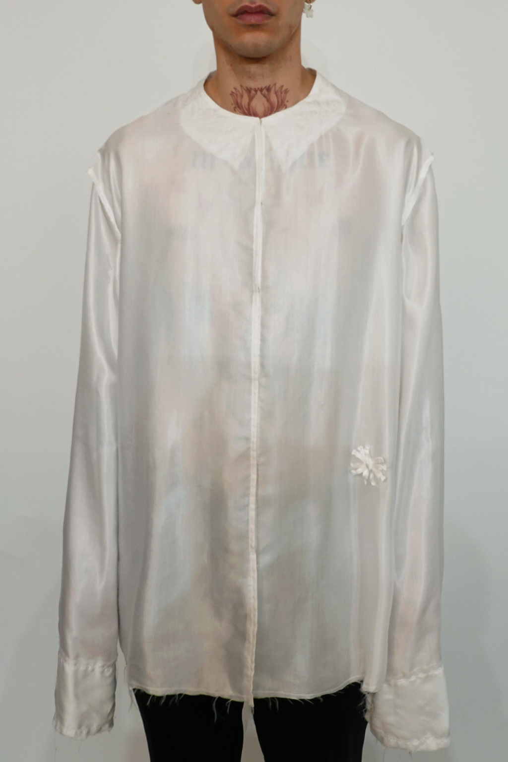 Silk Shirt with detachable sleeves